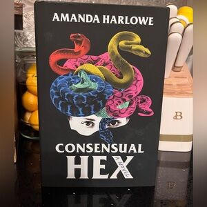 New book‎